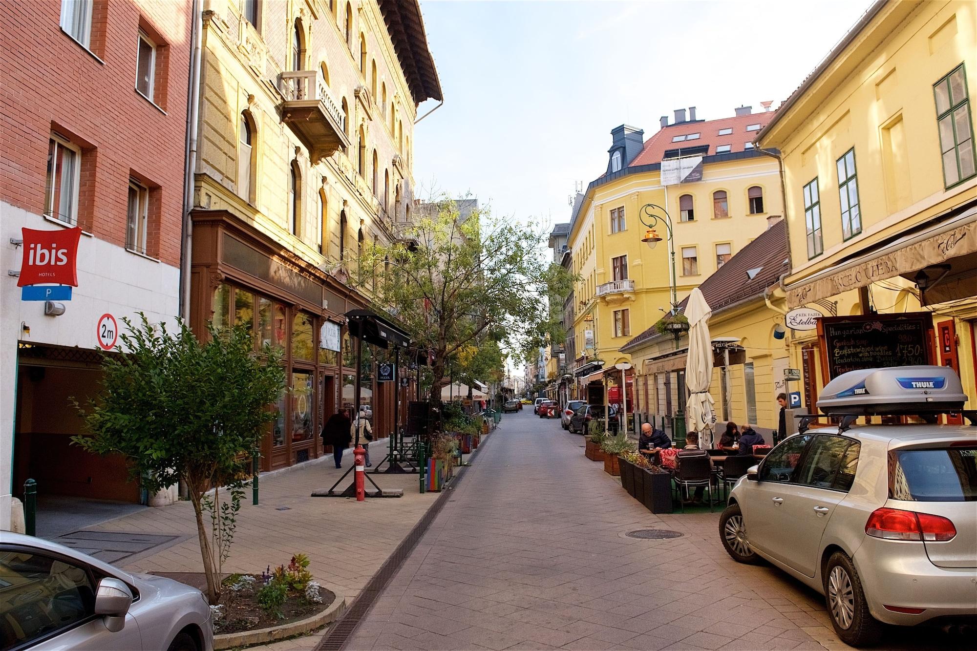Ibis Budapest Centrum Exterior photo