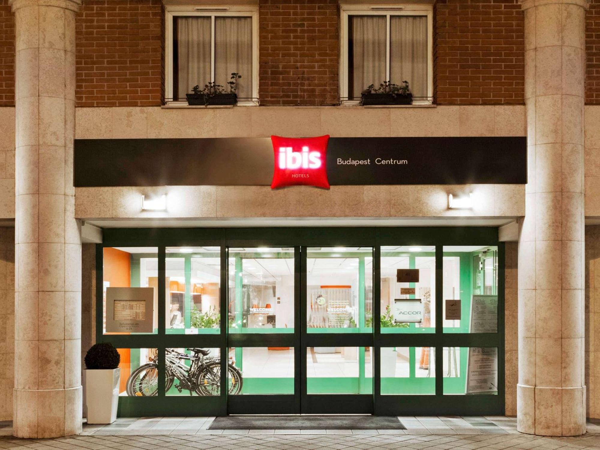 Ibis Budapest Centrum Exterior photo