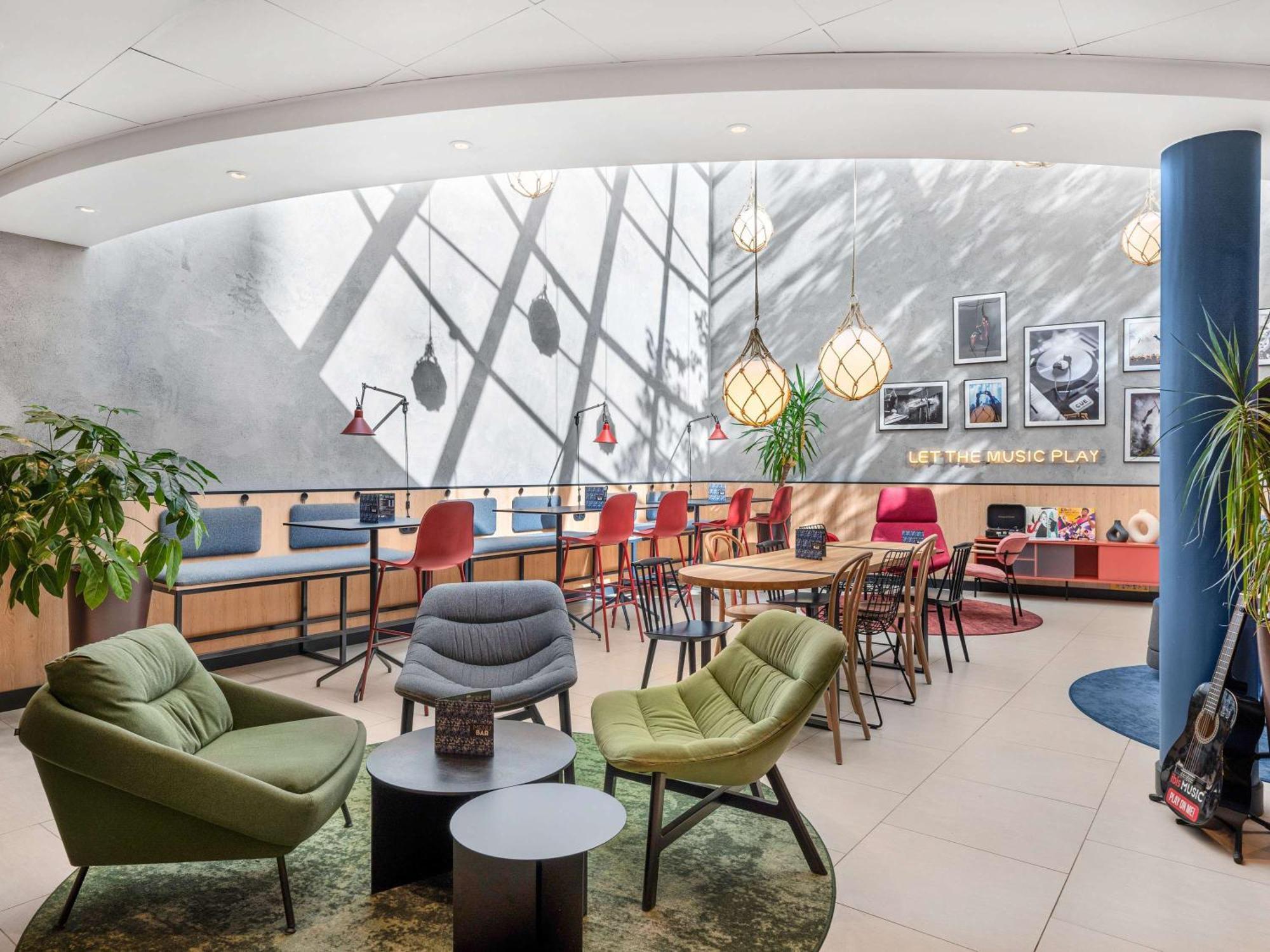 Ibis Budapest Centrum Exterior photo